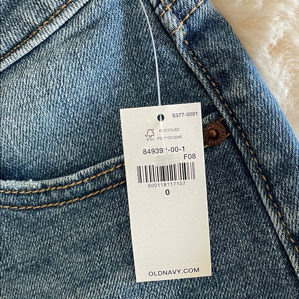 Old Navy Women's Classic Blue Jean Shorts #102 - Picture 5 of 9